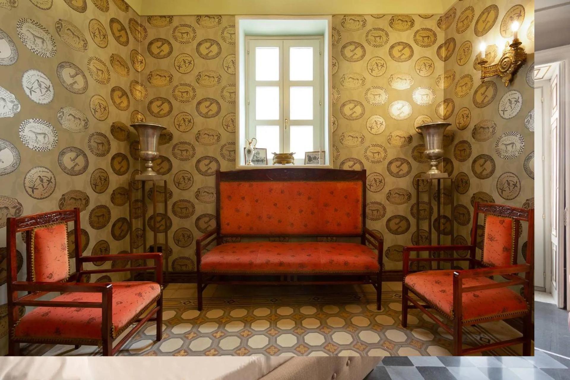 Maison Doree