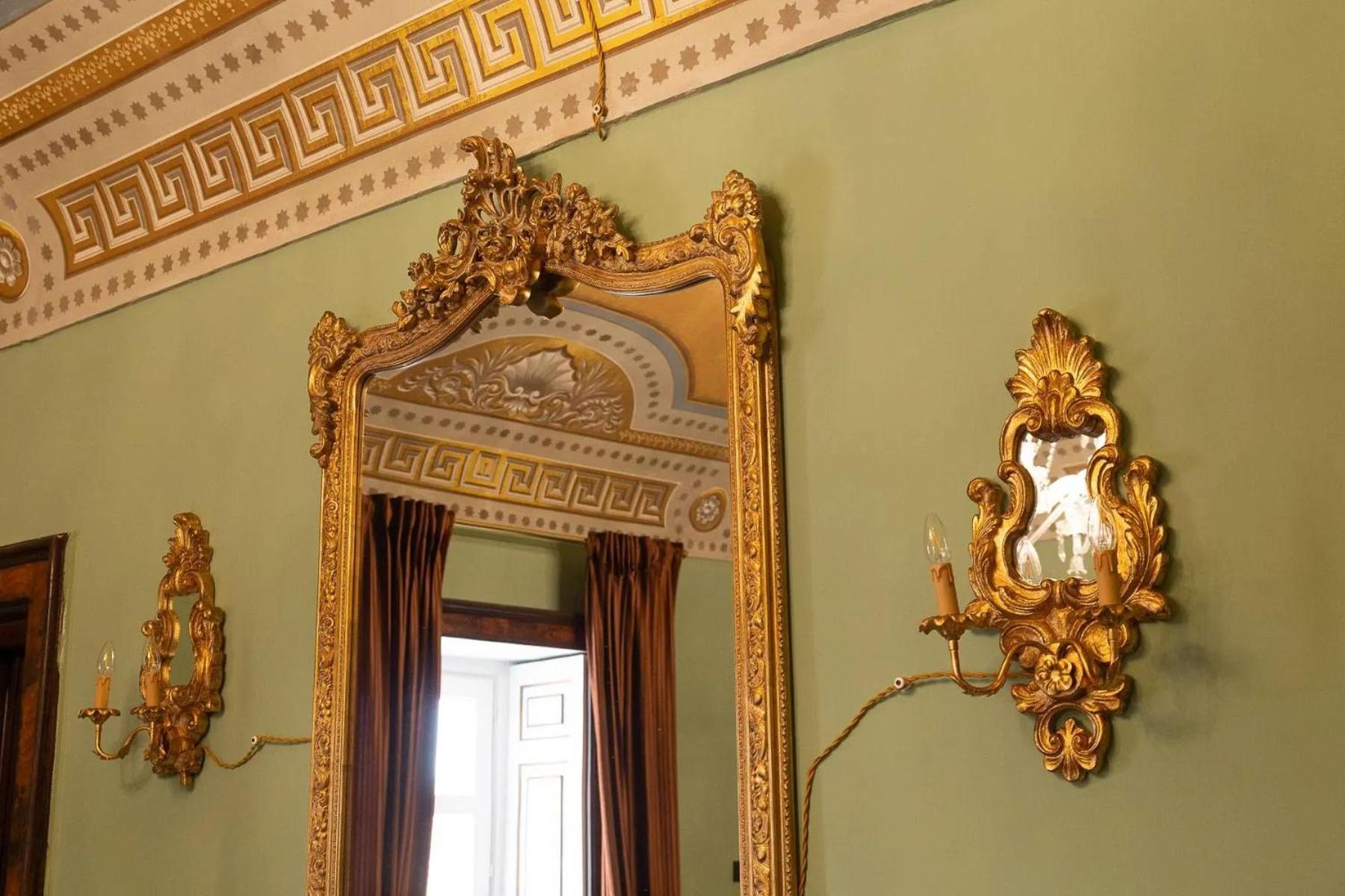 Maison Doree Apartment *